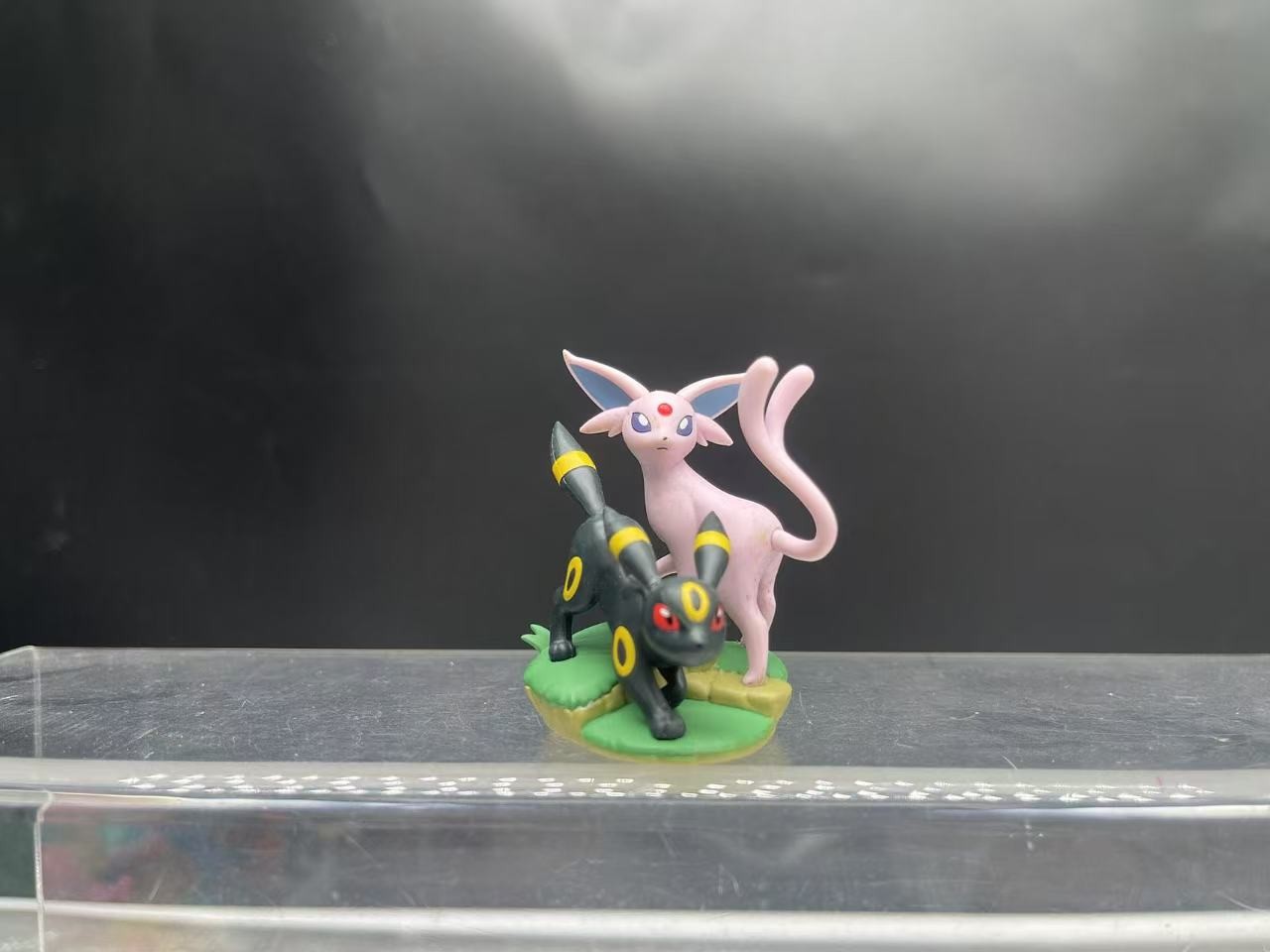 Model Kit Umbreon - Pokemon anime dos desenhos animados bonito