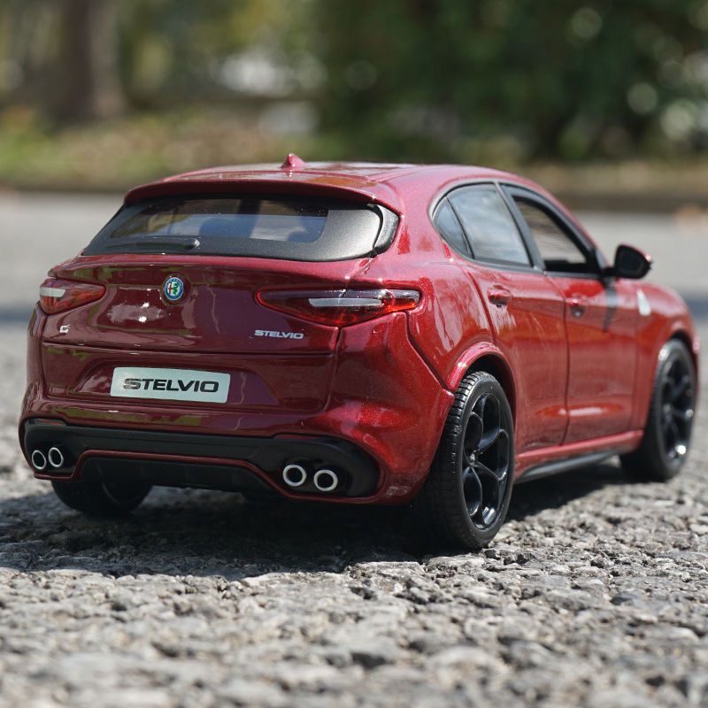 Model Kit Alfa Romeo - Bburago 1:24 alfa romeo stelvio suv