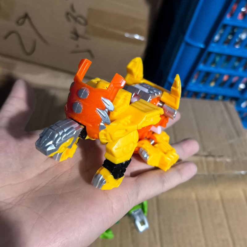 Model Kit Dinosaur Bandai - Brinquedo de Transformação de Ovo de