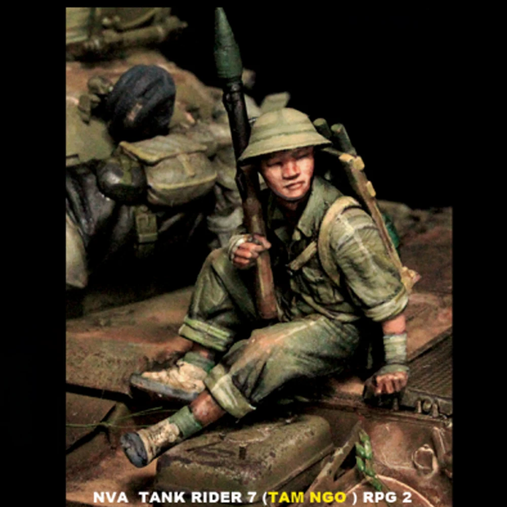 1/35 NVA Tank RIDER 7, RPD 2,  - Model Kit Store avaliação e preço