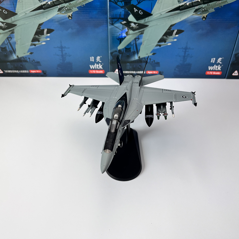 Modelo de Avião Militar em Esc - Model Kit Store avaliação e preço